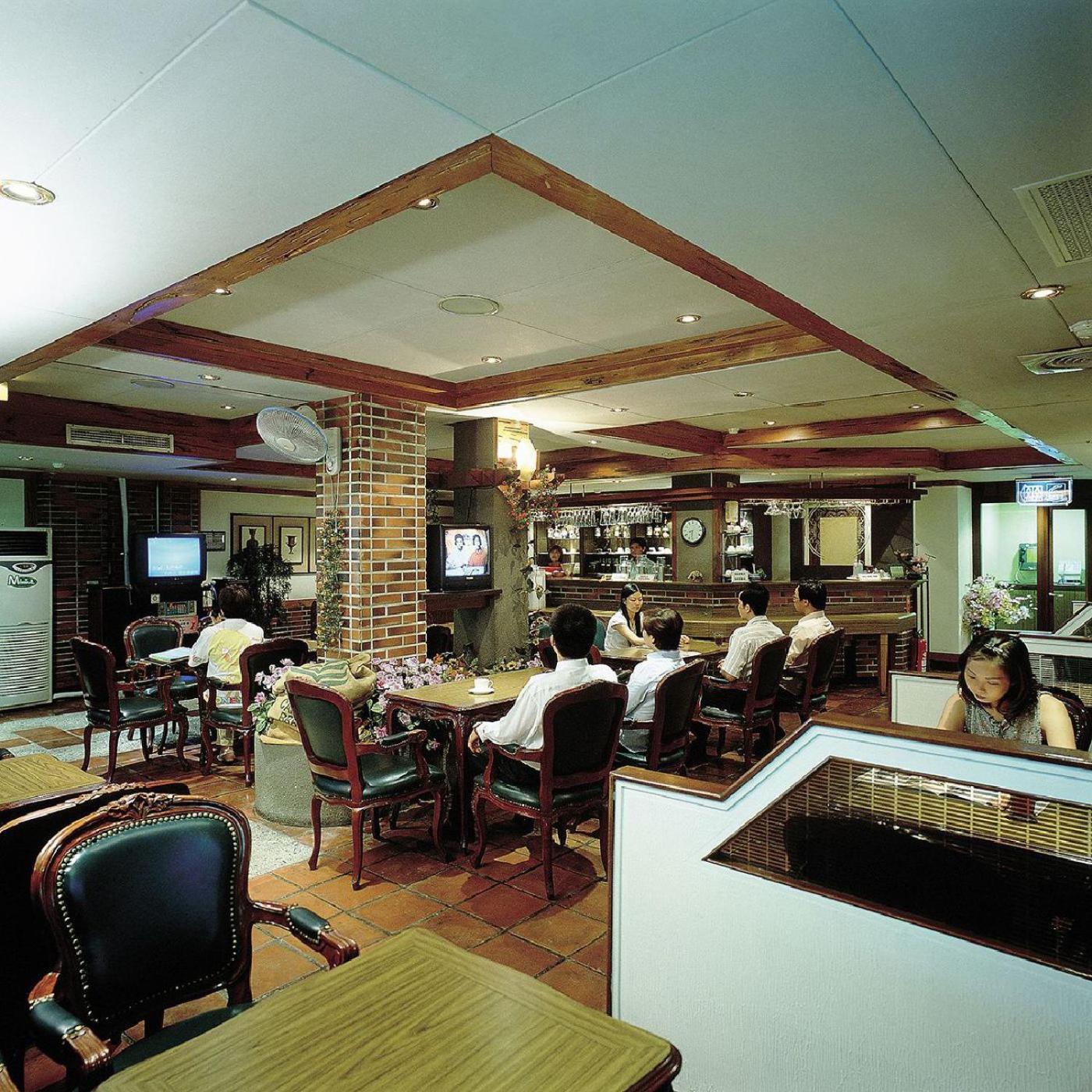 龍昇商務休閒飯店 Yongkang Exterior photo